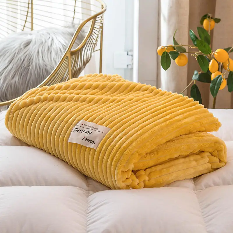 

Flannel Blanket On the Bed Thickness Throw Blankets for Beds Solid Yellow Color Soft Warm 300GSM Plaid Square Blanket