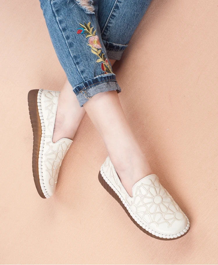 GKTINOO Casual Genuine Leather Flat Shoe Flower Slip On Driving Shoe Female Moccasins Embroider Flats Lady Pregnant Women Shoes