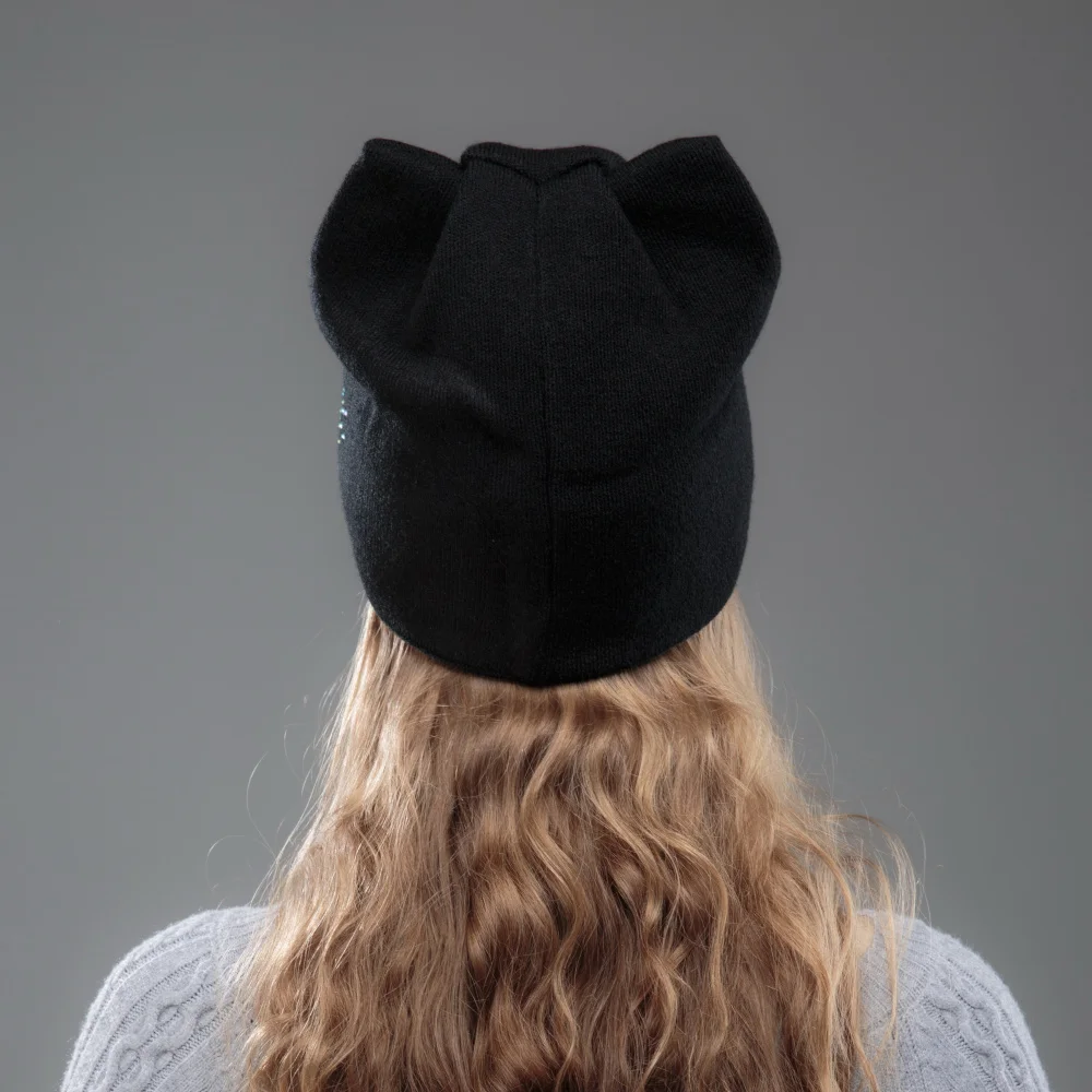 

OHCOXOC New Design Women Beanies Skullies Cute Princess Girl Autumn Winter Hat Christmas Cap With Cat Ear Snowflakes Rhinestone