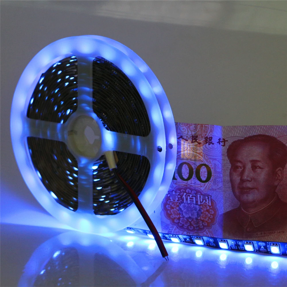 Супер Яркость 5 м DC12V SMD 5050 60 светодиодный s/M ЧЕРНЫЙ печатной платы УФ полосы