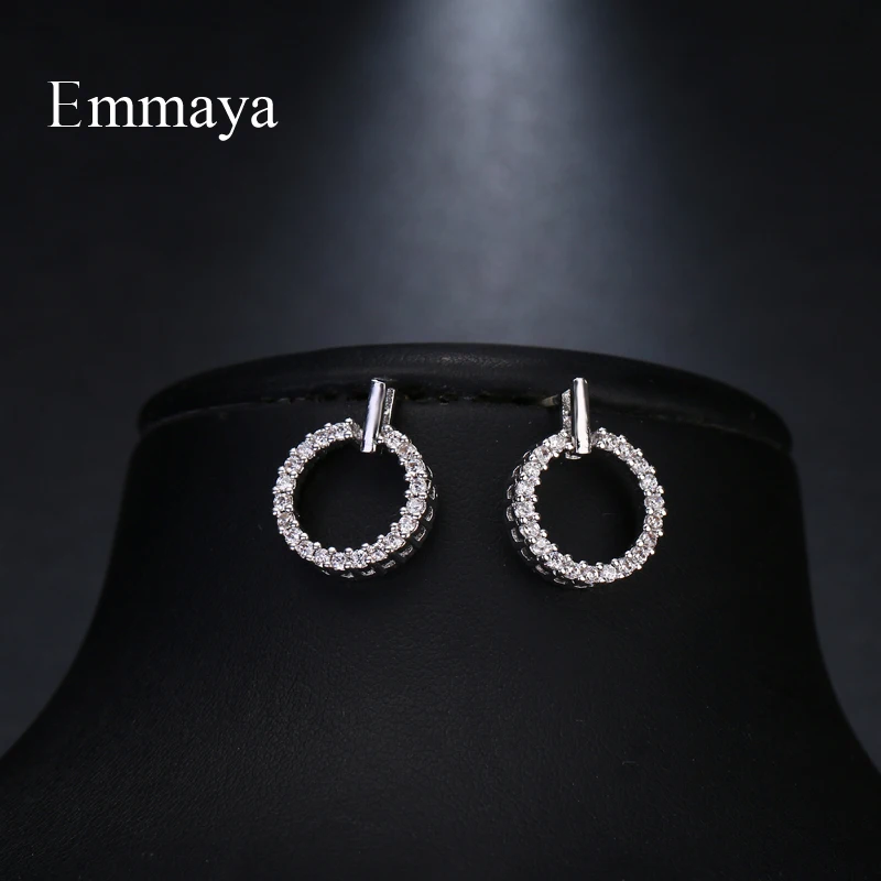 Женские серьги Emmaya круглые из белого кубического циркония два