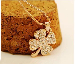 2012 new lady four leaf grass diamond 14 k gold plated necklace | Украшения и аксессуары