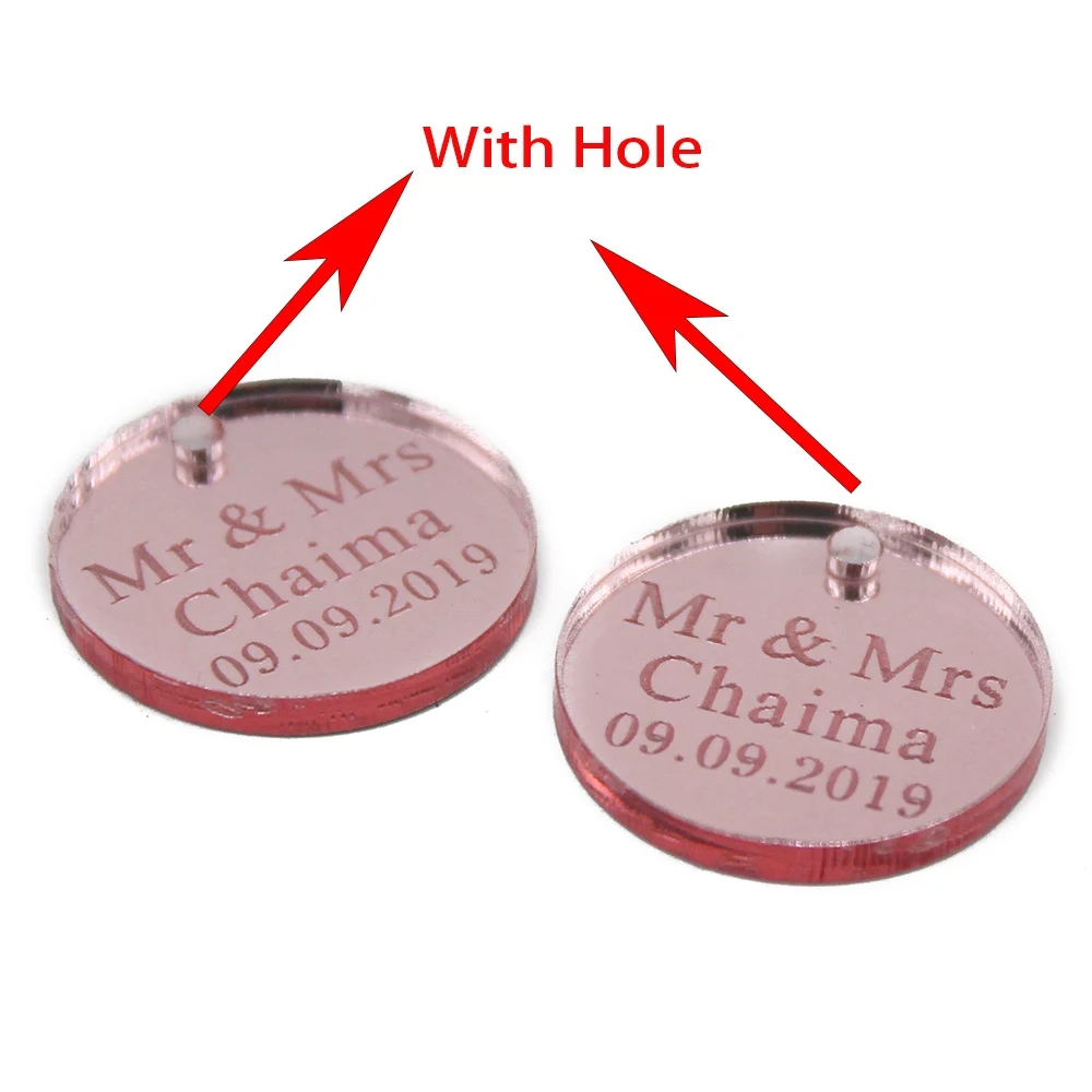 Pink with Hole 100 шт. персонализированные с гравировкой акрил круг свадебное украшение для стола украшения сувенир коробка для сладостей теги для подарков для будущей матери для крещения ребенка подарок - Цвет: Pink with Hole