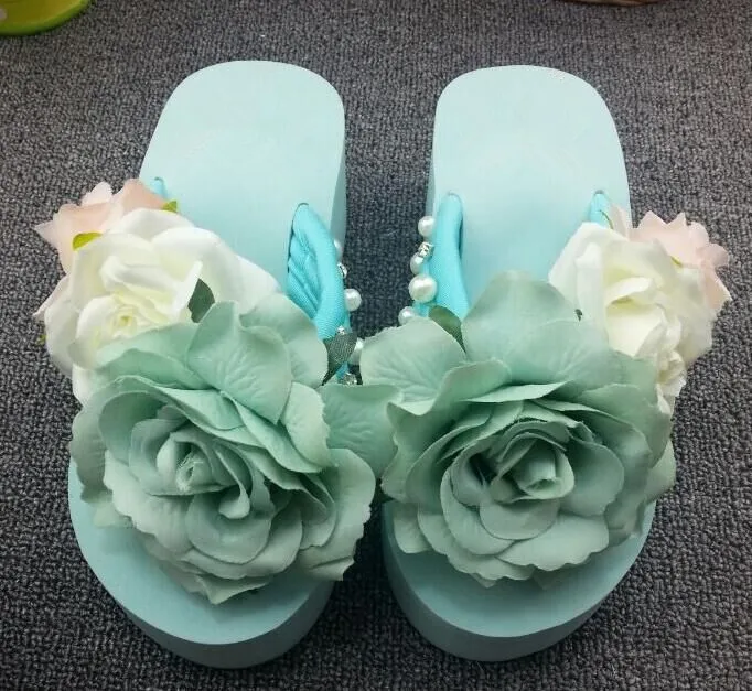 

Summer new large flower sandals and slippers fashion flops beach flip-flops