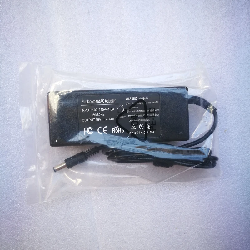 Адаптер переменного тока 19V 4.74A 90W зарядное устройство для ноутбука Samsung R520 R522 R530