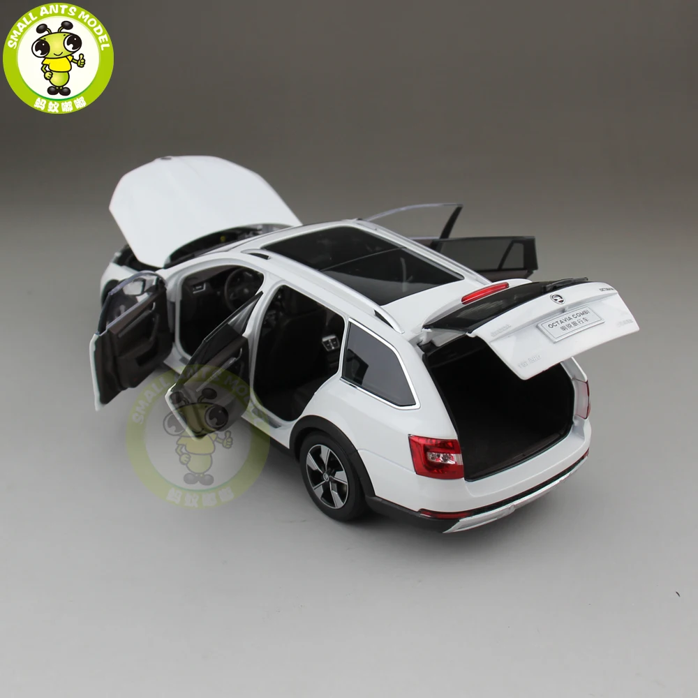1/18 Octavia Combi Wagon литой под давлением металлический автомобиль модель игрушки День