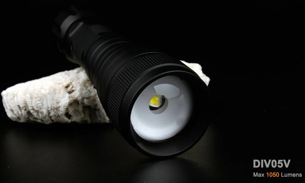 Светодиодная лампа для видеосъемки Brinyte DIV05V CREE XML2 200 лм светодиодный фонарь