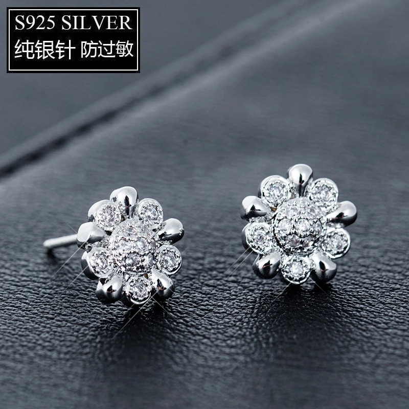 Женские серьги гвоздики из серебра пробы с эффектом бликов|flower earrings|silver earringsearrings