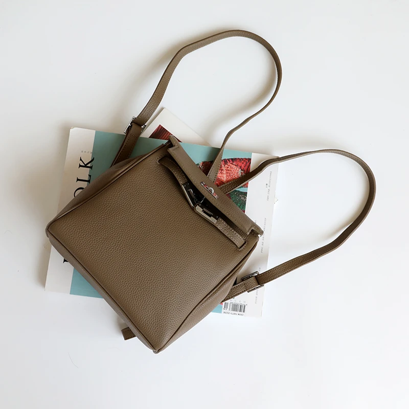 Camelia Padlock рюкзак из натуральной коровья кожа Мода знаменитостей Back Pack