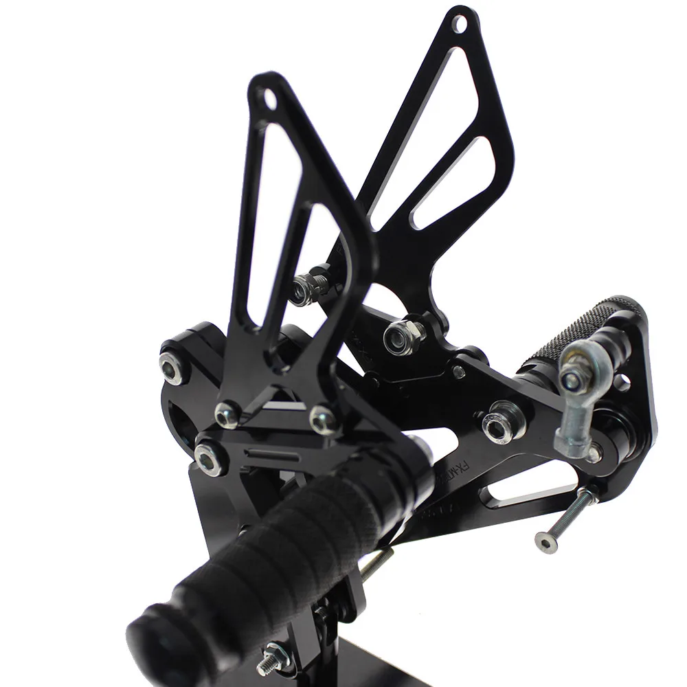 

For Yamaha FZ-09 MT09 MT-09 2013-2018 XSR900 2016-2017 CNC Motorcycle Footrest Footpeg Pedal Foot Peg Rearset Rear Set