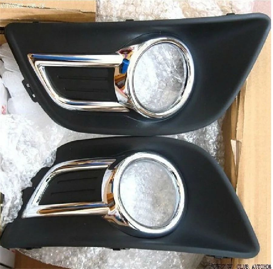 

A Pair Chrome Front Bumper Fog Lamp Light Cover for Citroen C4 2008-2011 C-quatre Front Fog Lamp Frame