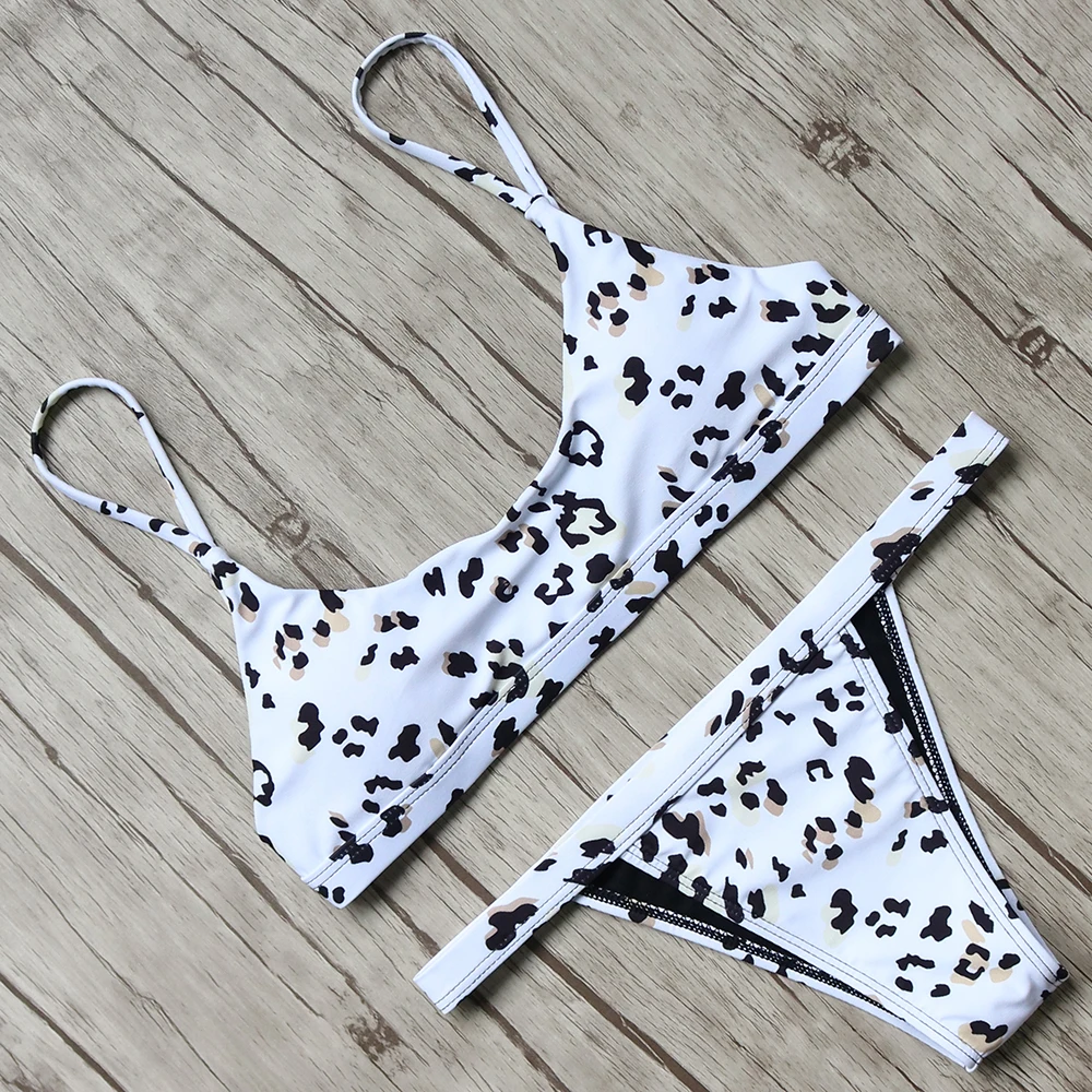 Женский леопардовый спортивный костюм комплект из двух предметов с лямкой на шее