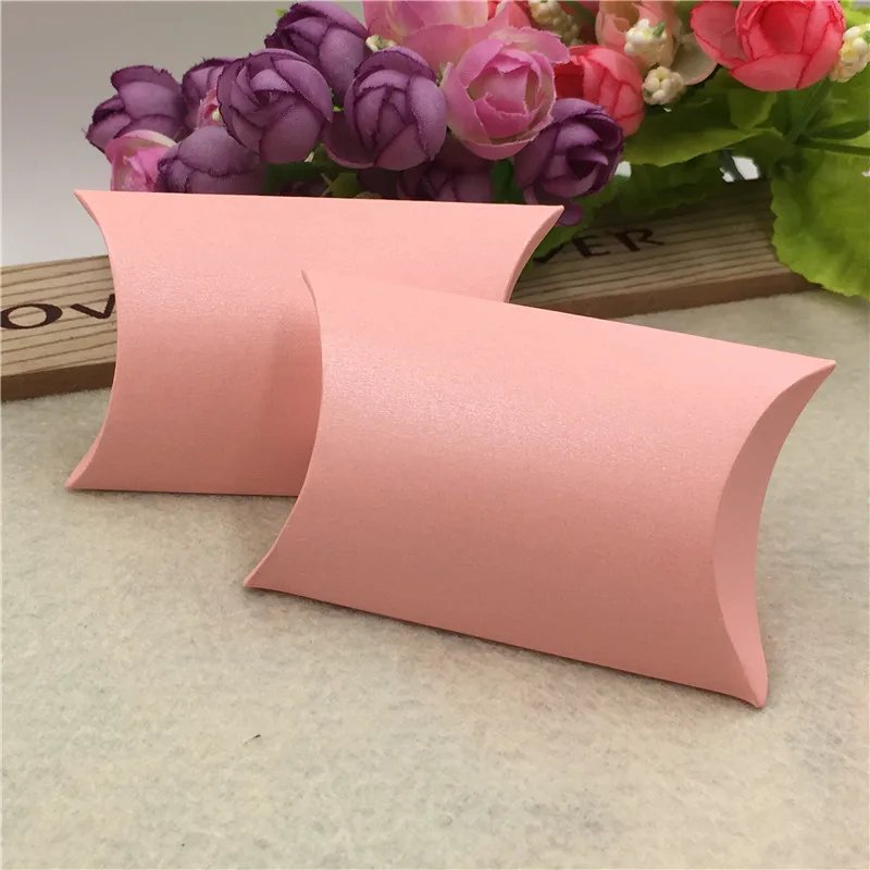 

Pink Blank Kraft Paper Pillow Box Paper Jewelry/Candy/Wedding/Party Favor Gift Boxes Packing Storage Products Simple 50Pcs Box