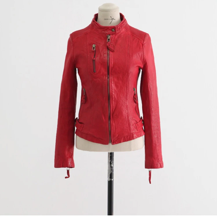 Куртка женская короткая из натуральной кожи пикантная приталенная