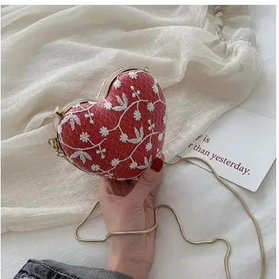 red S Модные женские вечерние сумочки-клатчи с кружевным кольцом в форме сердца и бриллиантами, вечерняя сумочка, дамская сумочка на цепочке, сумка через плечо, женская сумка на плечо - Цвет: red S