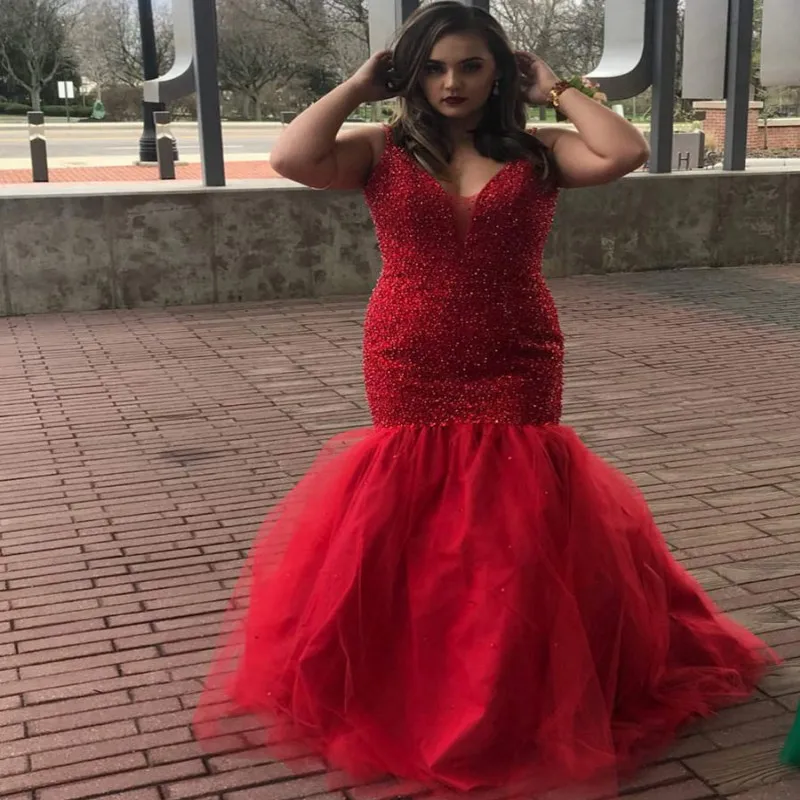 Женское вечернее платье русалка красное фатиновое с V образным вырезом без