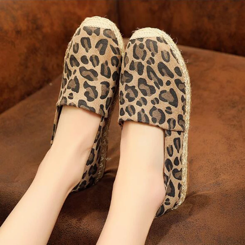 Летние леопардовые туфли ленивые Повседневная модная неглубокая обувь для