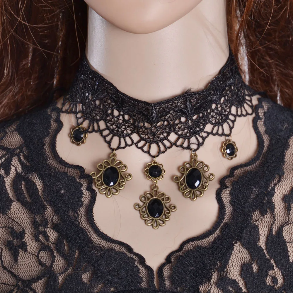 Женский чокер на цепочке с искусственными кристаллами эффектное ожерелье из