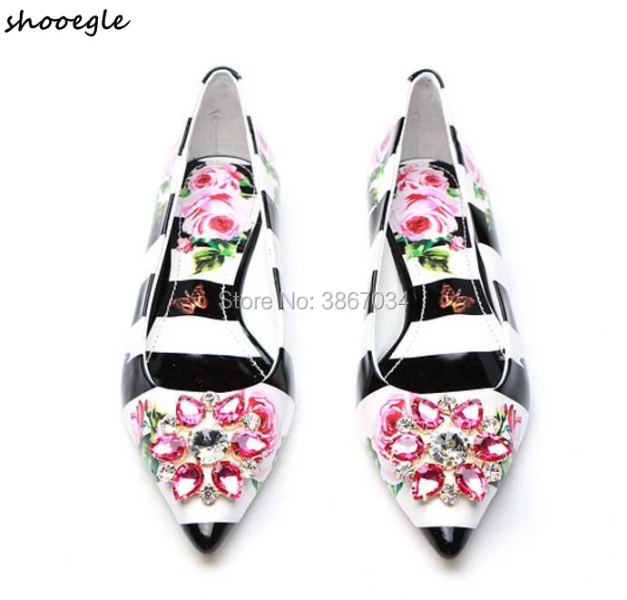 Туфли SHOOEGLE кожаные на плоской подошве с цветочным принтом кристаллами лоферы