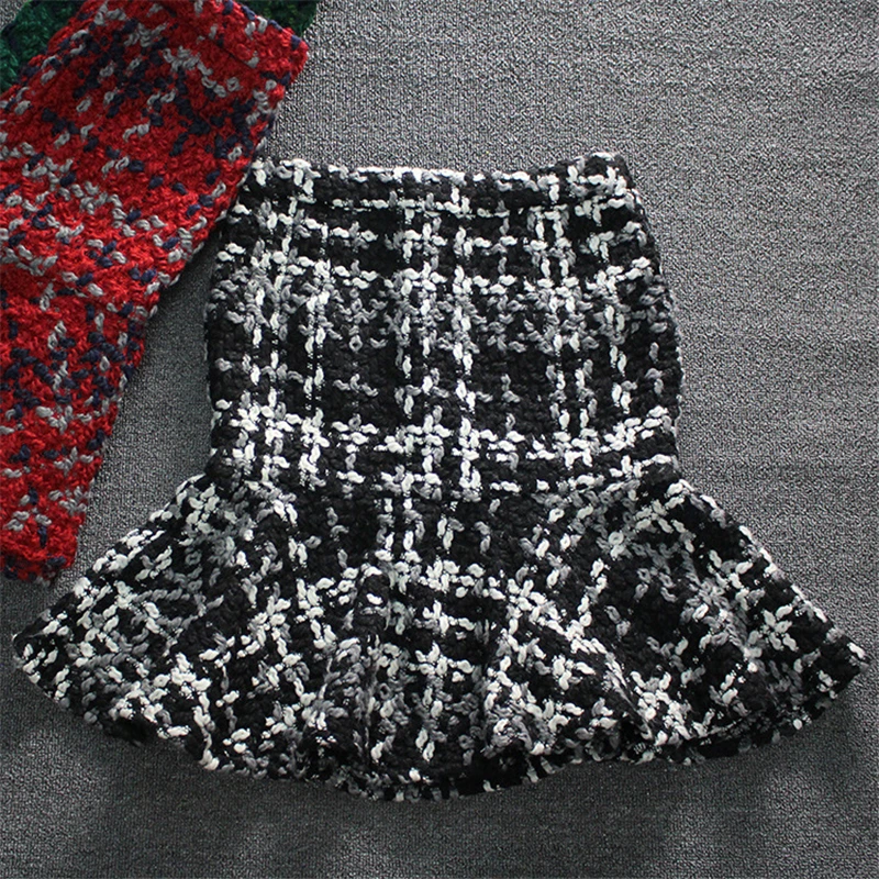 Женская твидовая юбка средней длины утолщенная облегающая клетчатая с высокой