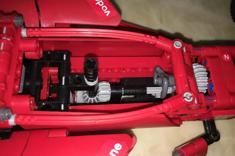 Lengend: yile 005 F1 Racer 1:10 здания Конструкторы 8386 метод кирпичи фигурка героя автомобиль