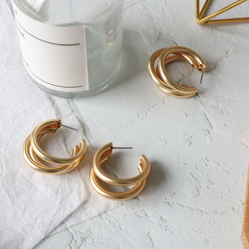 Женские многослойные серьги гвоздики золотистого и серебристого цветов с