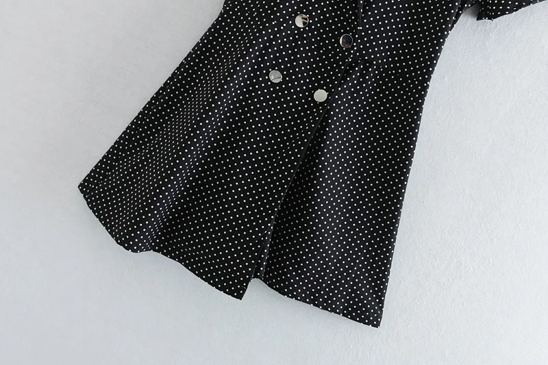Винтаж стильный Polka Dot комбинезоны Для женщин мода воротник с лацканами, украшенные пуговицами, купальный костюм с шортами Повседневное боди Femme