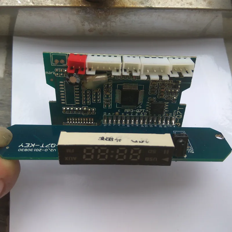 Для Q7T поставляется с 5V блоком питания Клавиша декодирования экрана записи