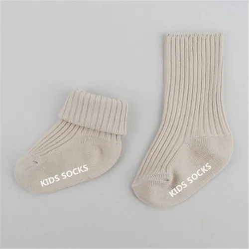 khaki Носки для новорожденных девочек; однотонные хлопковые детские носки; белые носки для малышей; сезон осень-зима; дешевые носки - Цвет: khaki