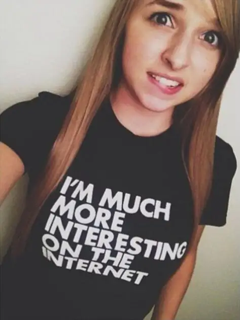 Я гораздо более интересная Женская забавная футболка женские футболки наряды