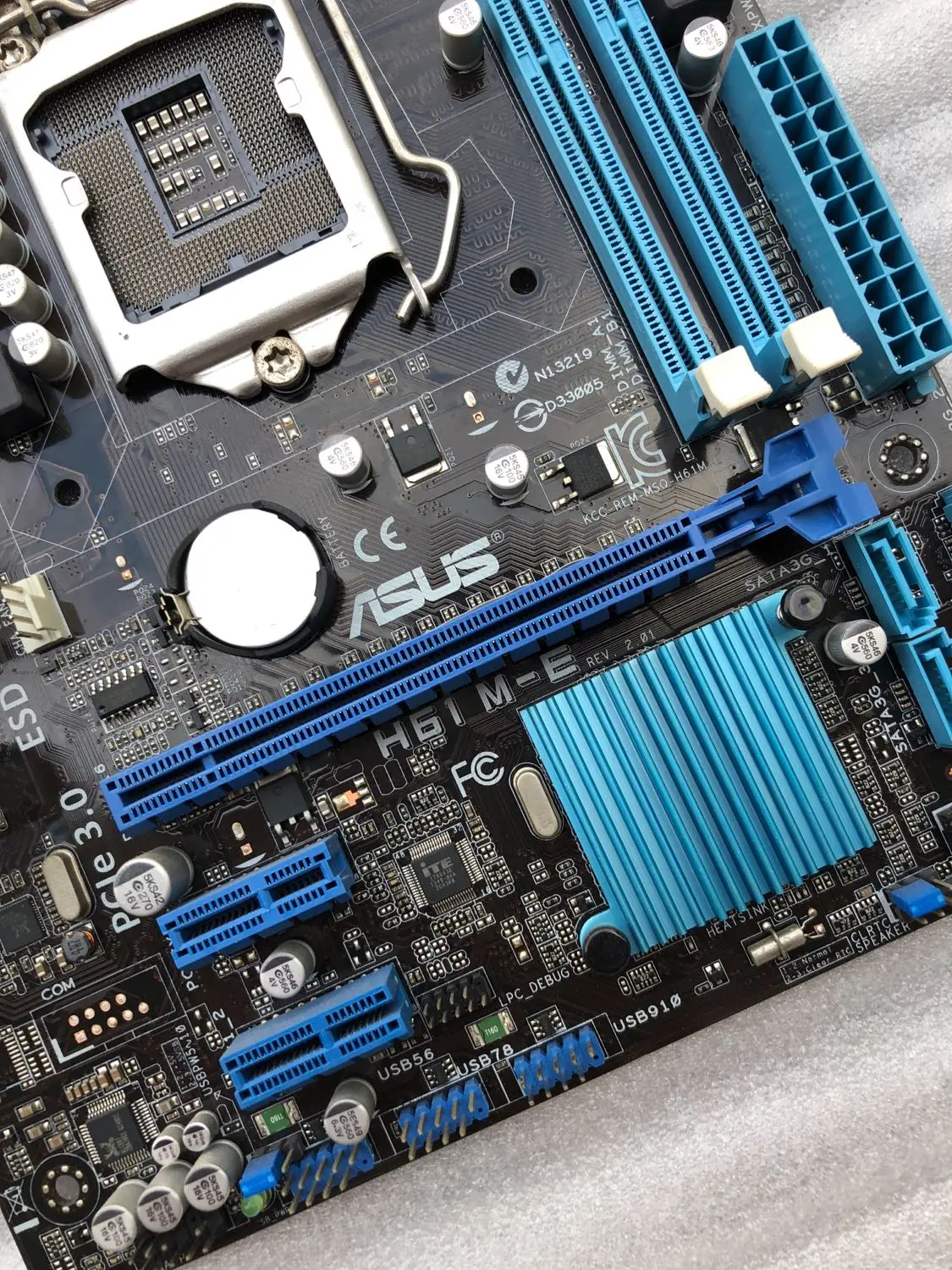 Б/у плата ASUS H61M-E LGA 1155 DDR3 Материнская плата с поддержкой I3 I5 I7 cpu H61 настольная материнская плата