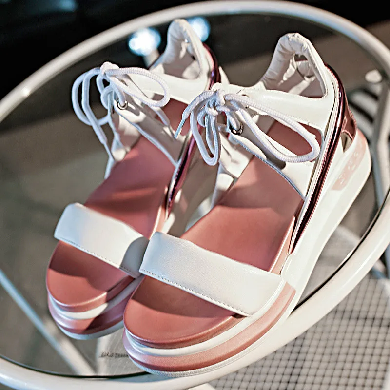 Обуви Женщина Летние Высокое Качество PU Моды Высота Увеличение Толстым Дном