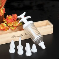 8pcs plastic confeitaria pastry nozzles syringe with nozzles for cream russian piping nozzles cake decorating tools baking dish