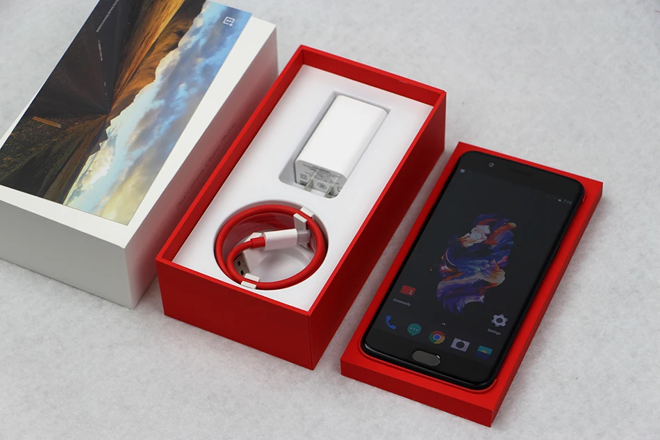 Оригинальный Новый Oneplus 5 8GB ram 128GB rom Snapdragon 835 Octa Core Dash Charge Распознавание отпечатков