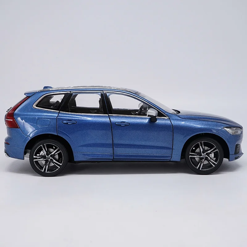 1/18 все новые Volvo XC60 T5 AWD спортивной секции SUV литая модель автомобиля модель внедорожника синий Оригинальная коробка Коллекционная модель
