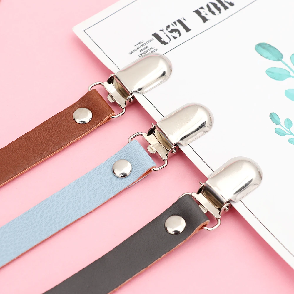 Leather Soother Nipple Holder Clasps Baby Short Pacifier Clip Chain Metal Dummy Clip Feeding For Baby Product Attache Sucette