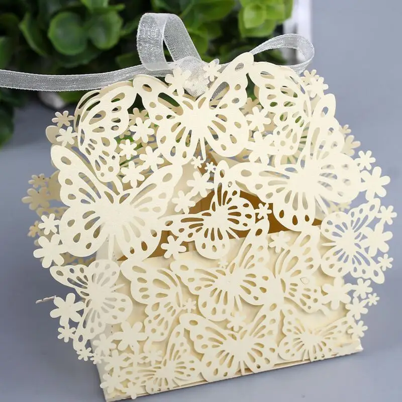 

50pcs/pack Free Shipping Red/White/Pink/Purple Laser Cut Butteryfly Wedding Favor Candy Box Casamento Wedding Gifts Boxes