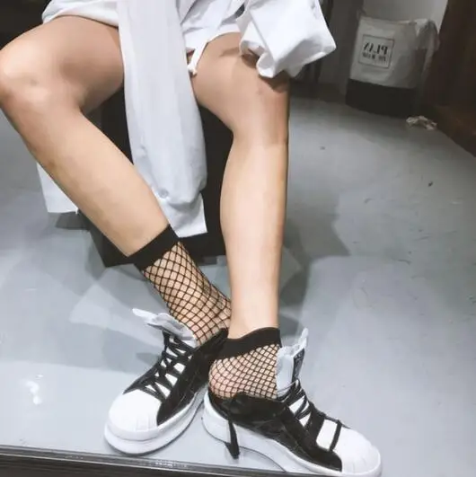 

Sale Fish Net Black Sweet Summer Lace Women Socks Cotton Breathable Knitting Sexy Print pattern High Ankle Socks
