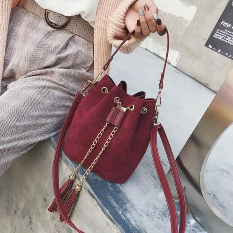 2020 высококачественные женские замшевые сумки на плечо ведро с кисточками для