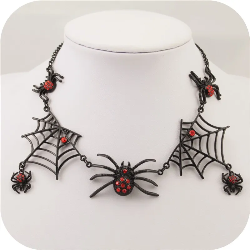 Free Shipping Fashion new ladies jewelry Exaggerated black spider necklace party clothing accessories Beautiful gif | Украшения и
