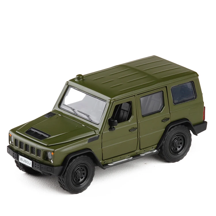 Модель автомобиля из сплава со звуком и светом игрушечная машинка 1/32 BJ80 Warrior SUV