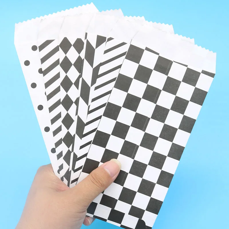 

6pcs/Bag Cute Cartoon Chinese Envelope Retro Newspaper Classic Black And White Envelope Children'S Craft Gift Stationery