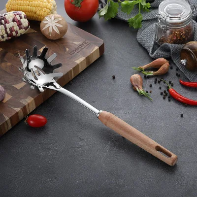 Noodle spoon 1 шт. из нержавеющей стали с деревянной ручкой инструменты для приготовления пищи суп ковш ложка щелевая Лопата кухонная посуда набор keukenhulpjes cozinha - Цвет: Noodle spoon