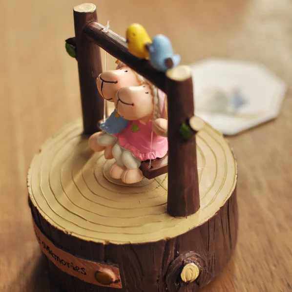 Q creative fun sheep small spring musical bell music box birthday gift cartoon children |