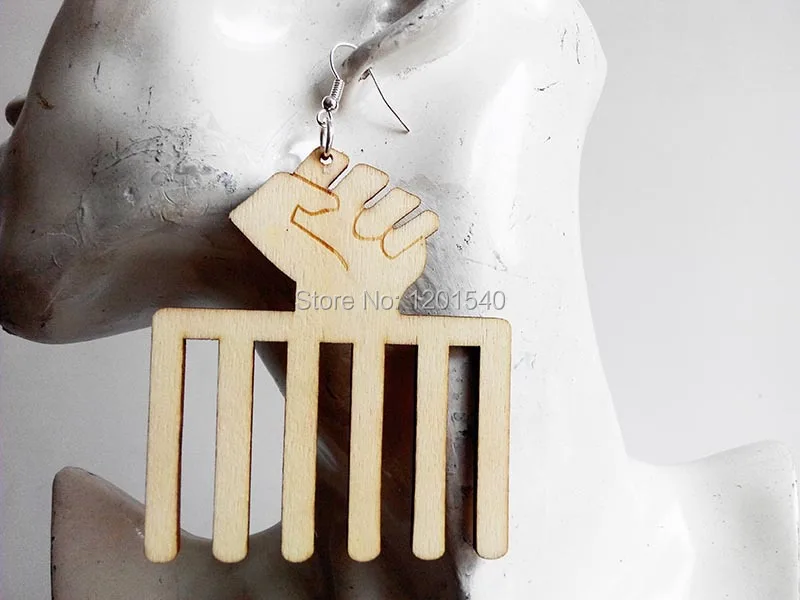 Бесплатная доставка! Сила кулак Afro pick натуральное дерево в форме расчески