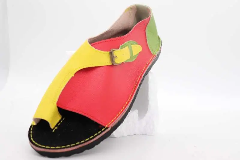 Yellow plus red 43; женские босоножки; Летняя женская обувь в винтажном стиле; женские сандалии-гладиаторы из натуральной кожи; пляжная обувь; сандалии с пряжками на плоской подошве; Mujer - Цвет: Yellow plus red