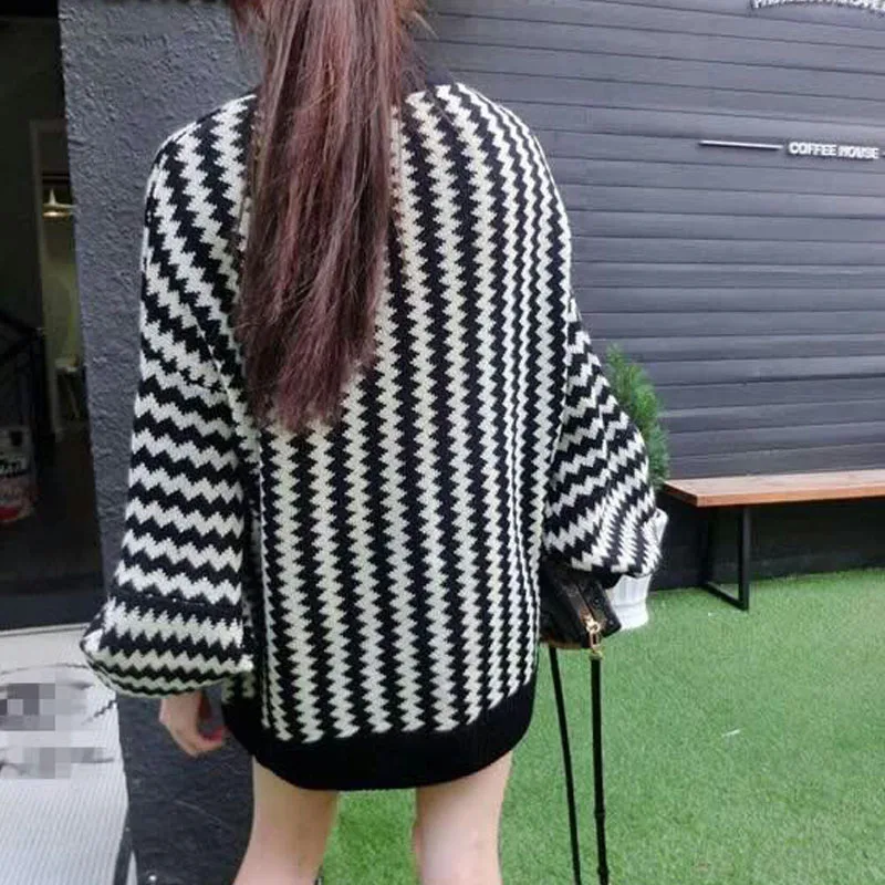Chic негабаритных Для женщин Черный и белый полосатый водолазка толстый длинный