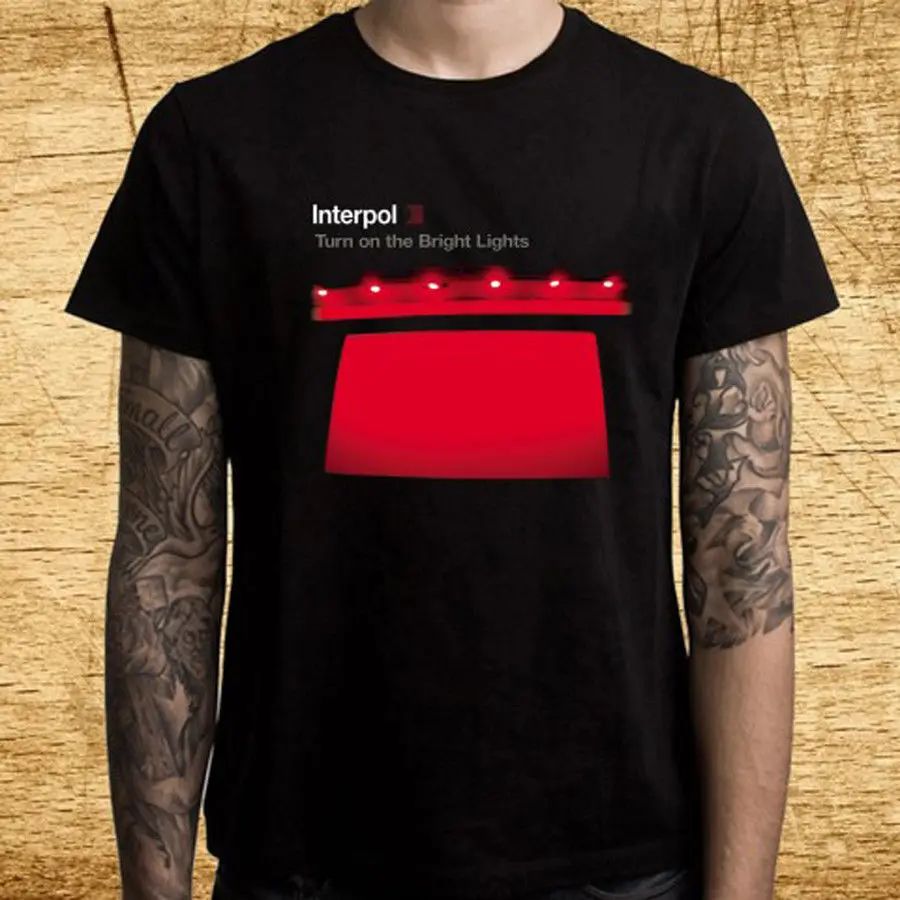 Интерпол включить яркий свет s m en's Черная Футболка размер L XL 2XL 3XL дешевые