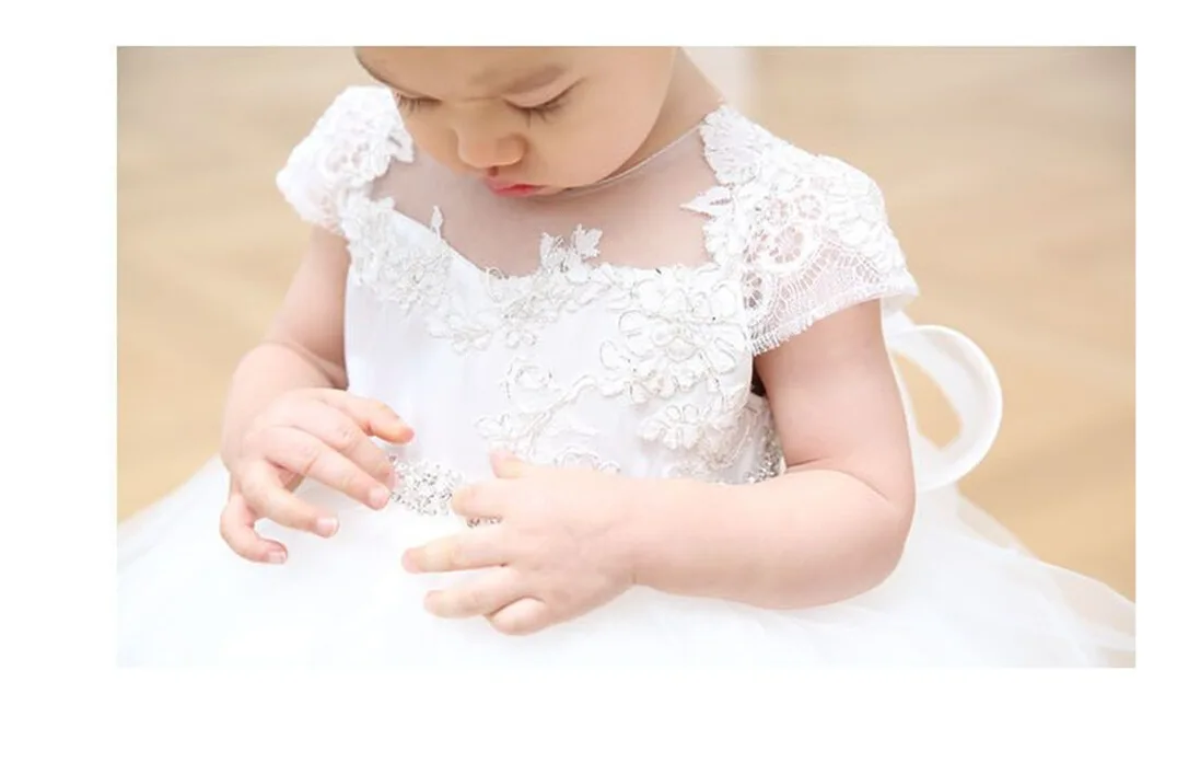 2021 Платье для маленьких девочек с белой шляпкой дня рождения Возраст 1 Год