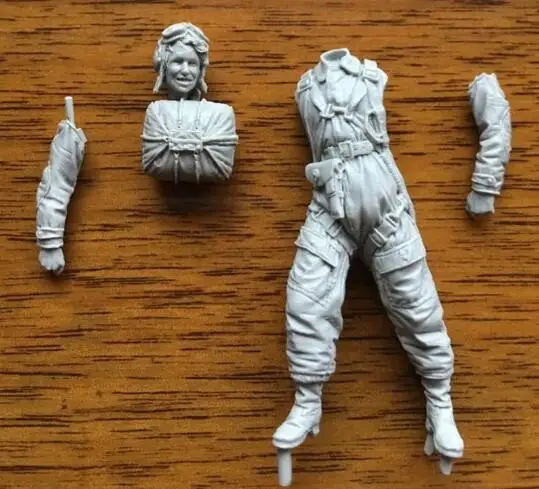 1/32 смолы наборы Второй мировой войны Красной Армии женский пилот 1 шт